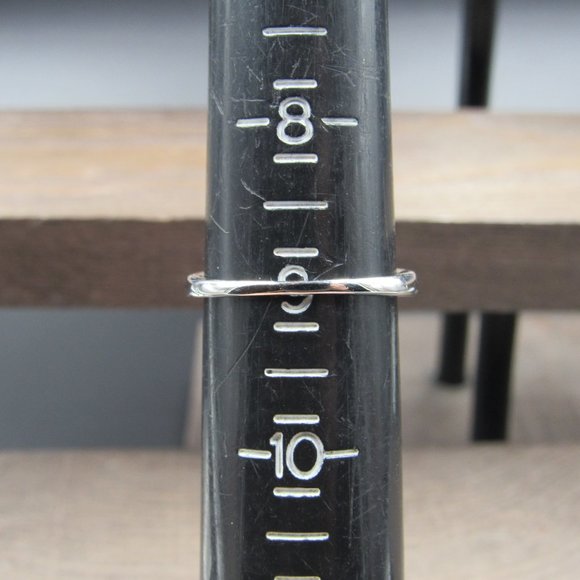 Size 9 Silver Tone Multiple Color Cubic Zirconia Band Ring Vintage - Picture 5 of 7